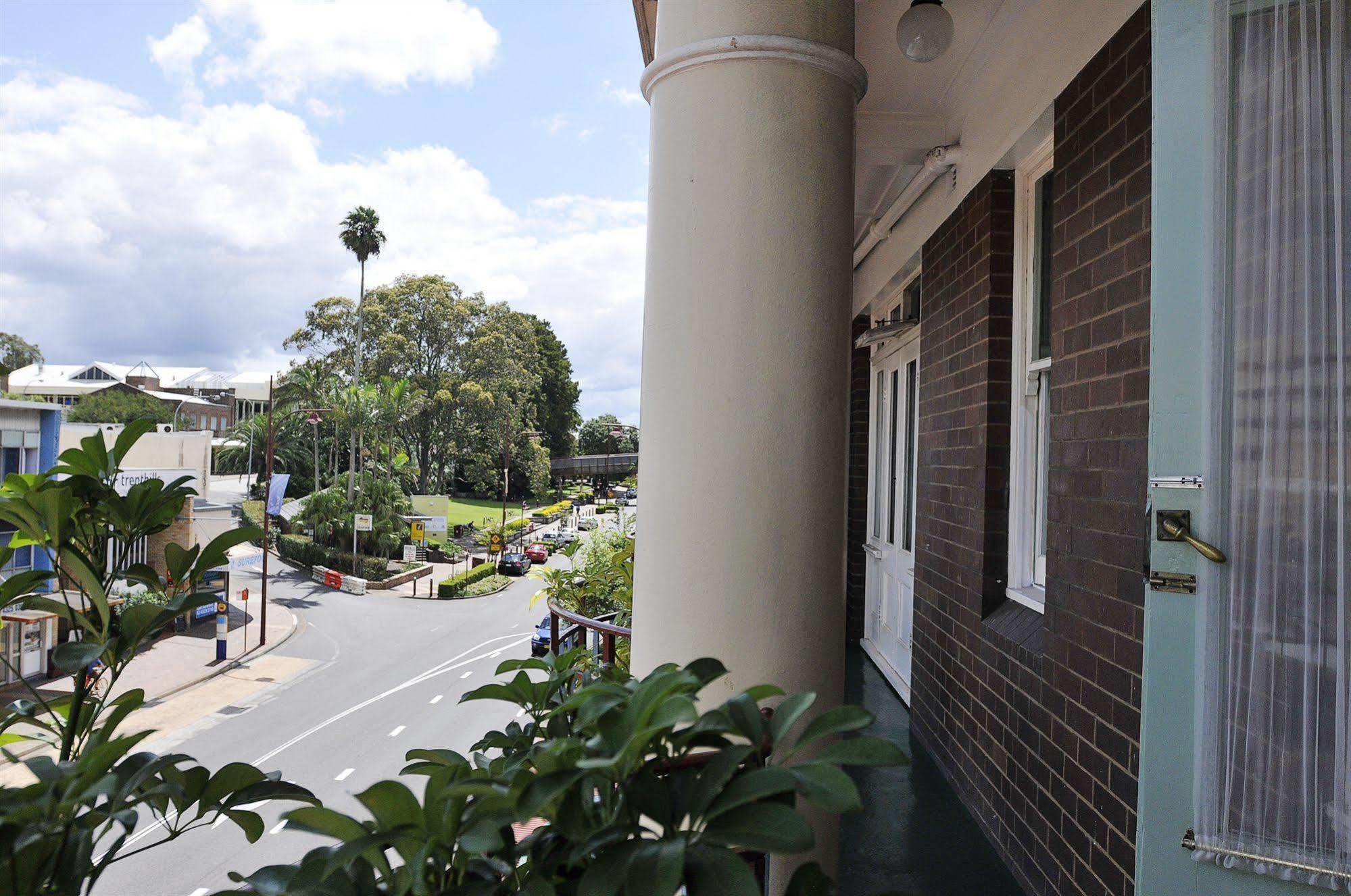 Hotel Gosford Exterior photo